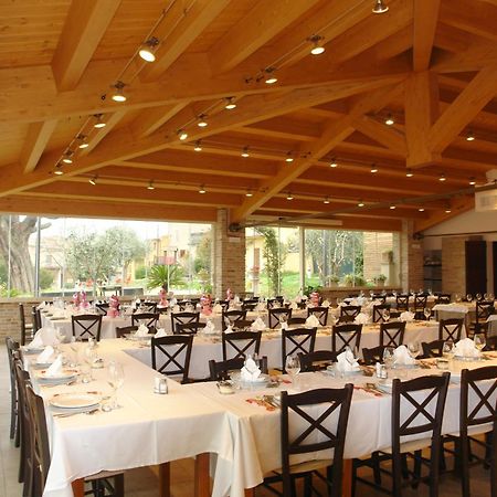 Hotel Il Castagno Orciano di Pesaro Exteriér fotografie