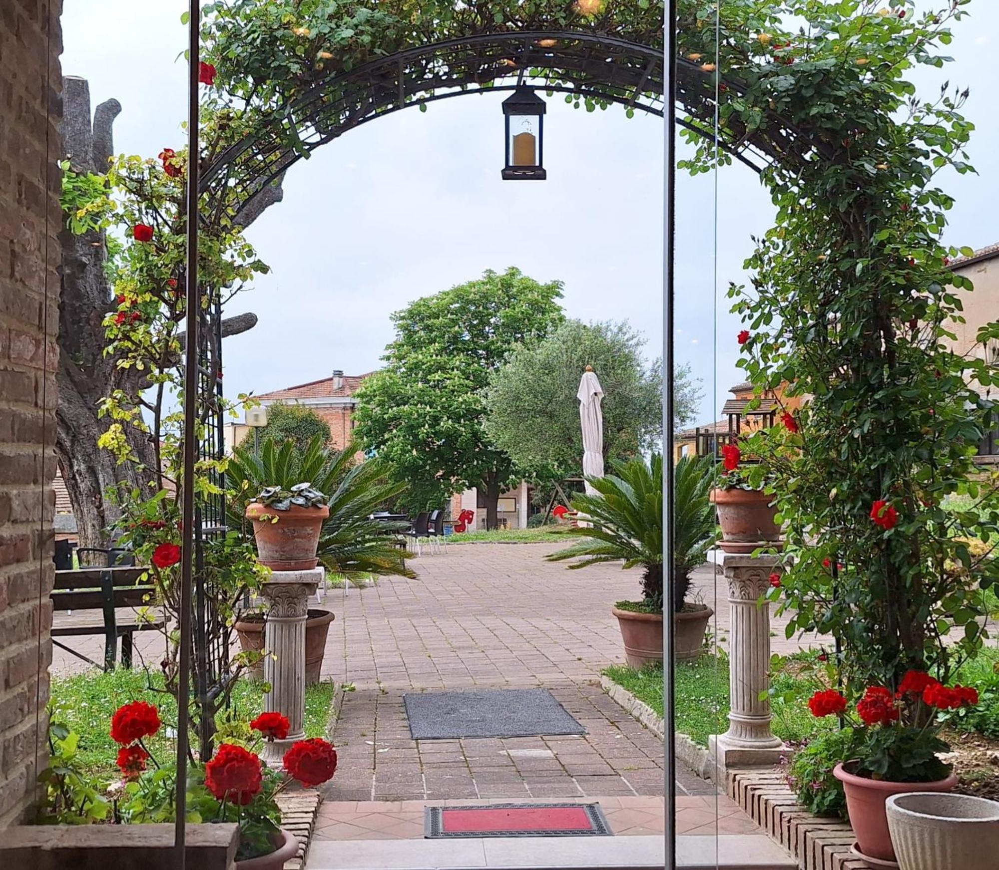 Hotel Il Castagno Orciano di Pesaro Exteriér fotografie