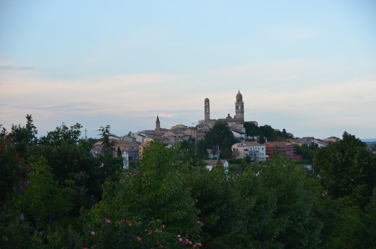 Hotel Il Castagno Orciano di Pesaro Exteriér fotografie