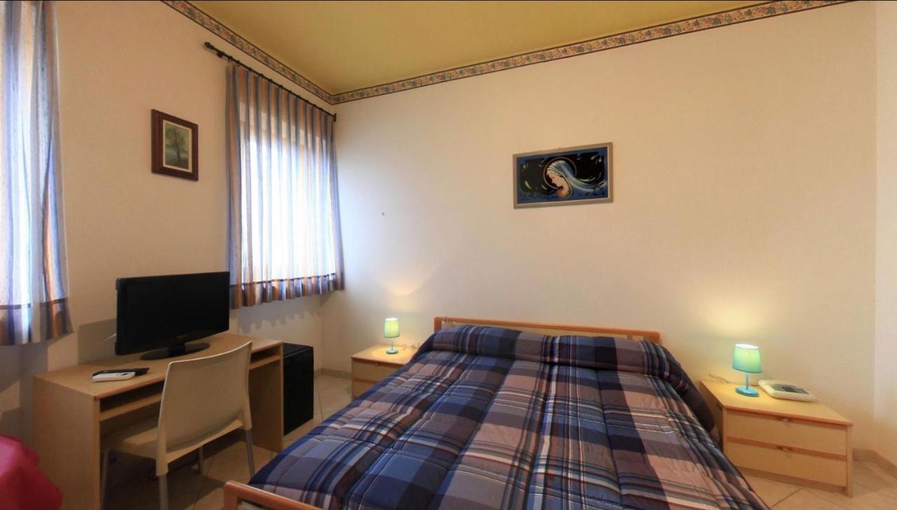 Hotel Il Castagno Orciano di Pesaro Exteriér fotografie